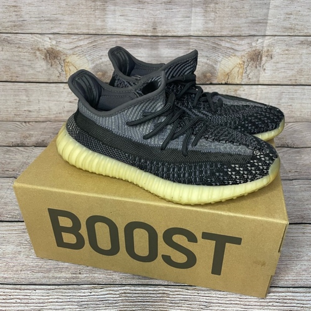Yeezy Boost 350 V2 Carbon Asriel Authentic Size 7.5